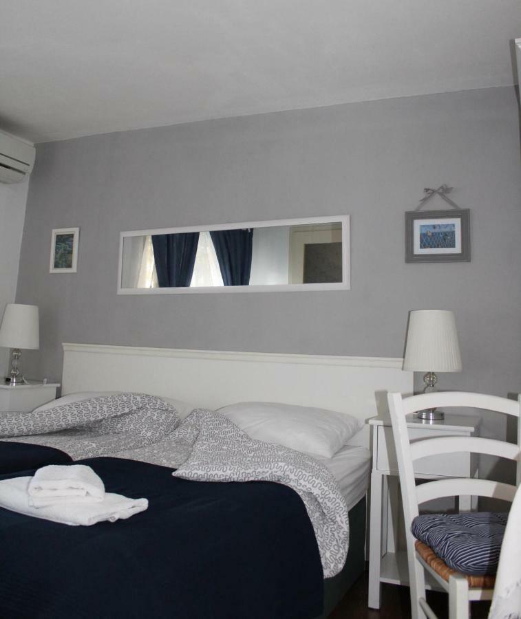 Karmelita'S Place -Studio Sibenik Ngoại thất bức ảnh